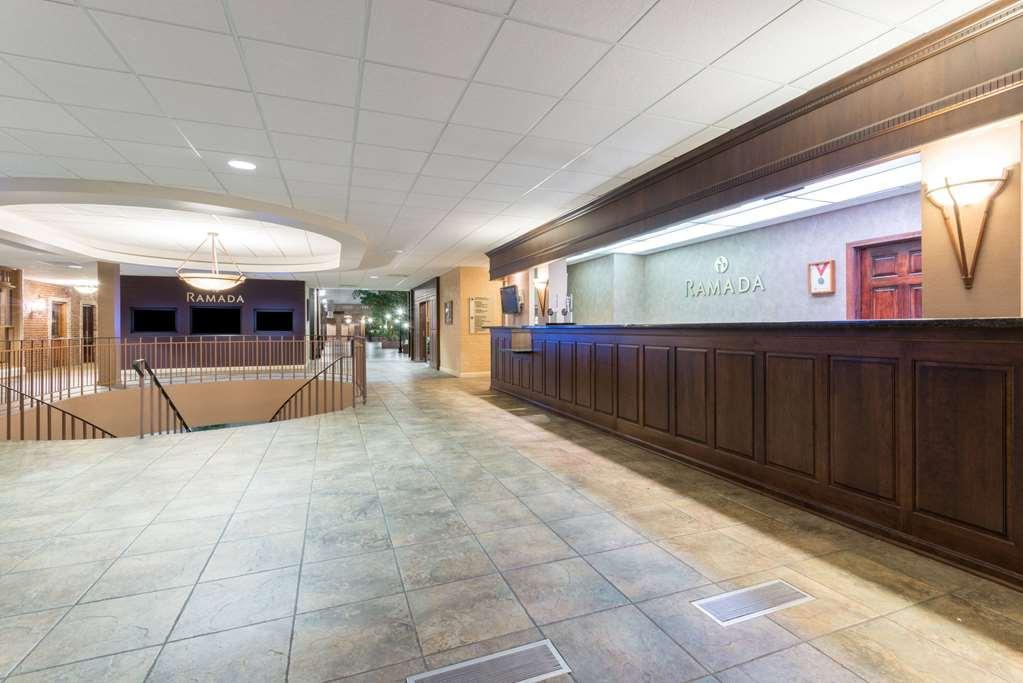 Ramada By Wyndham Topeka Downtown Hotel & Convention Center Εσωτερικό φωτογραφία